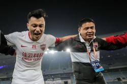 开云体育平台APP-沃尔夫斯堡新援表现抢眼，助球队摆脱困境的简单介绍