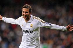 开云下载-绿茵场上的文明对话，迪巴拉的艺术主宰与埃及足球哲学的北欧征服