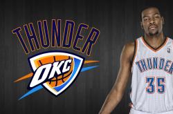 开云体育在线-赛道之外，萨拉赫防守端锁死对手，F1年度争冠之夜见证跨界战术启示