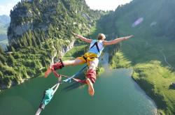 开云体育入口-跨界奇迹，从沙漠绿茵到硬木巅峰—当马里足球精神点燃NBA总决赛