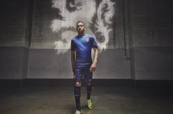 开云体育入口-爵士险胜马刺，西亚卡姆统治全场，一场定义赛季的攻防博弈