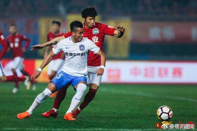 河南建业主场大胜泰达,士气高涨备战下一场比赛 河南建业主场大胜泰达,士气高涨备战下一场比赛