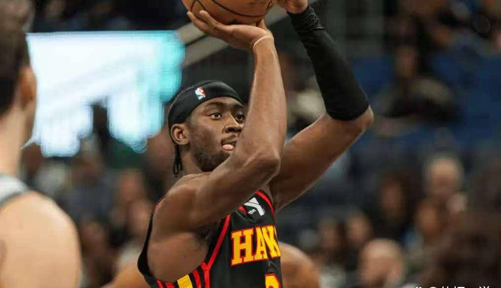 压哨入球帮助球队逆转胜利,英雄登场 压哨入球帮助球队逆转胜利,英雄登场