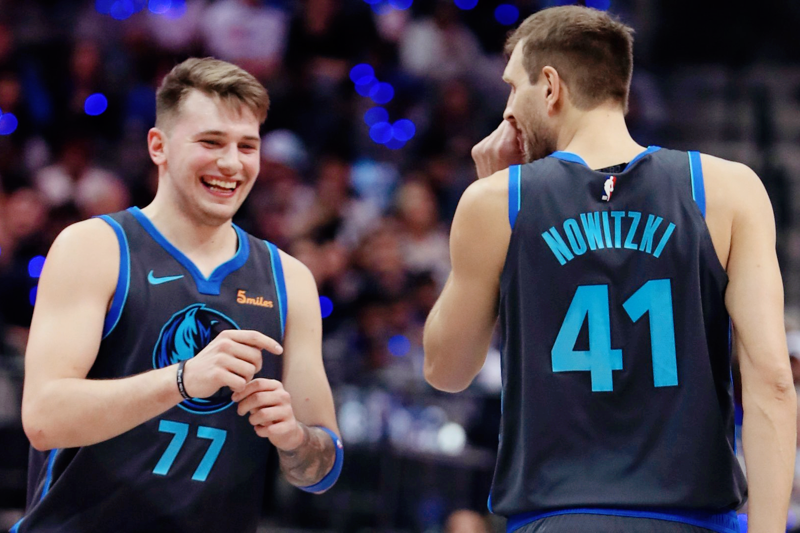 热火完胜独行侠,锡安送出助攻的简单介绍 热火完胜独行侠,锡安送出助攻的简单介绍