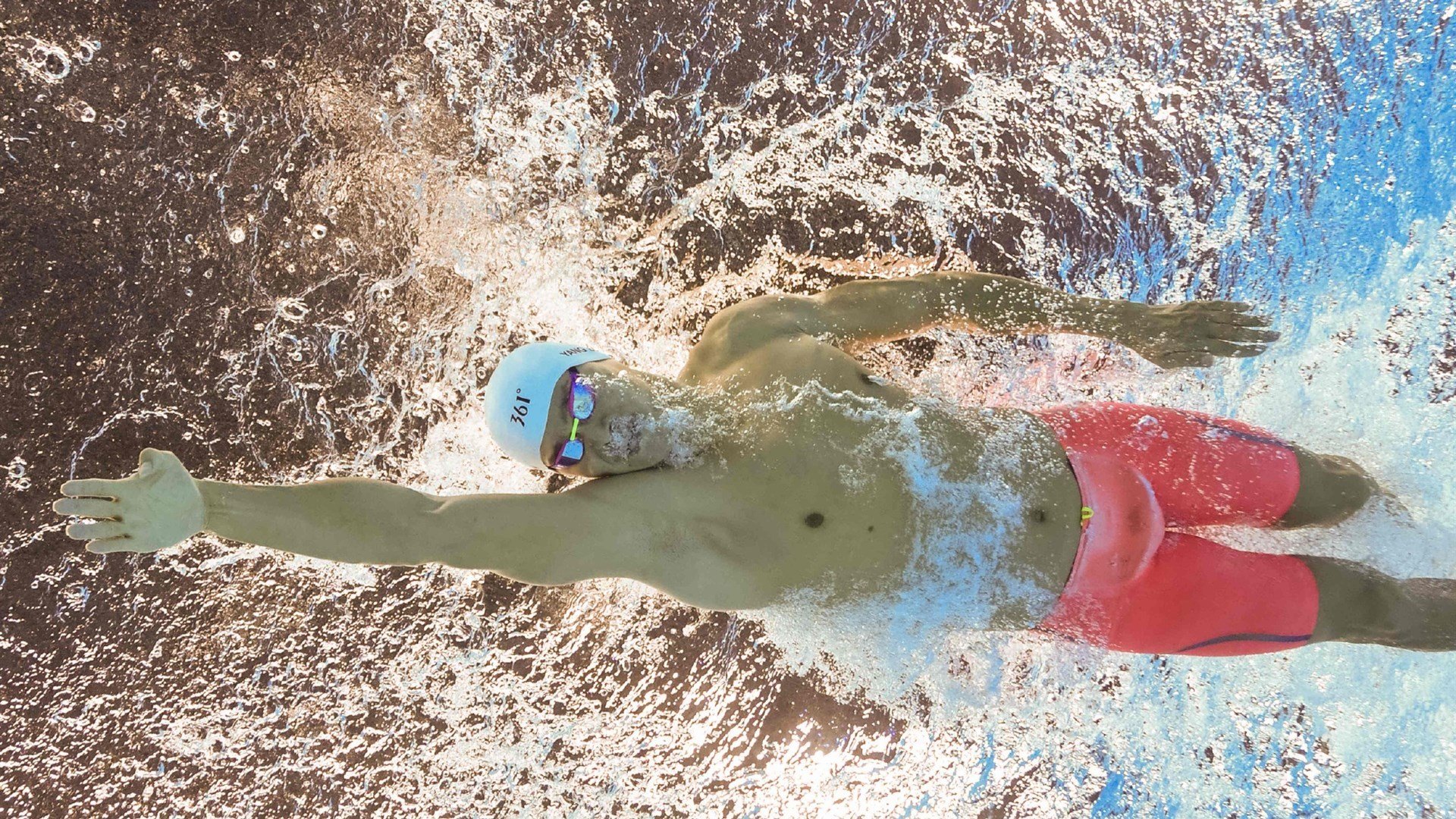 太阳收割步行者，霍勒迪如何成为关键先生，改写比赛剧本